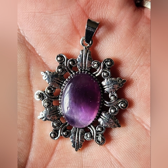 Genuine Crystal Vintage Victorian Style Sun Pendant Necklace With Rope Chain - Picture 4 of 15